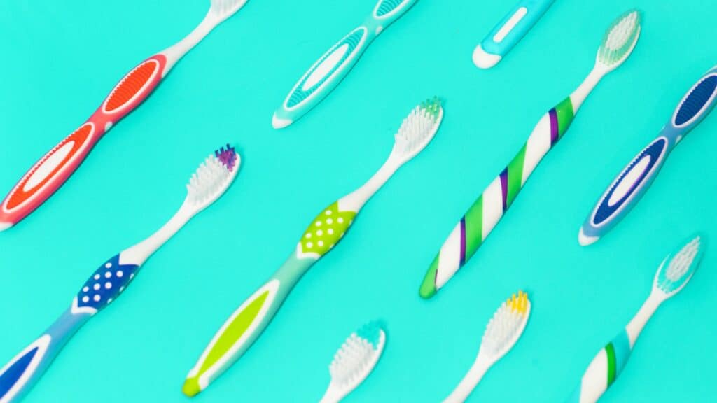 manual toothbrushes
